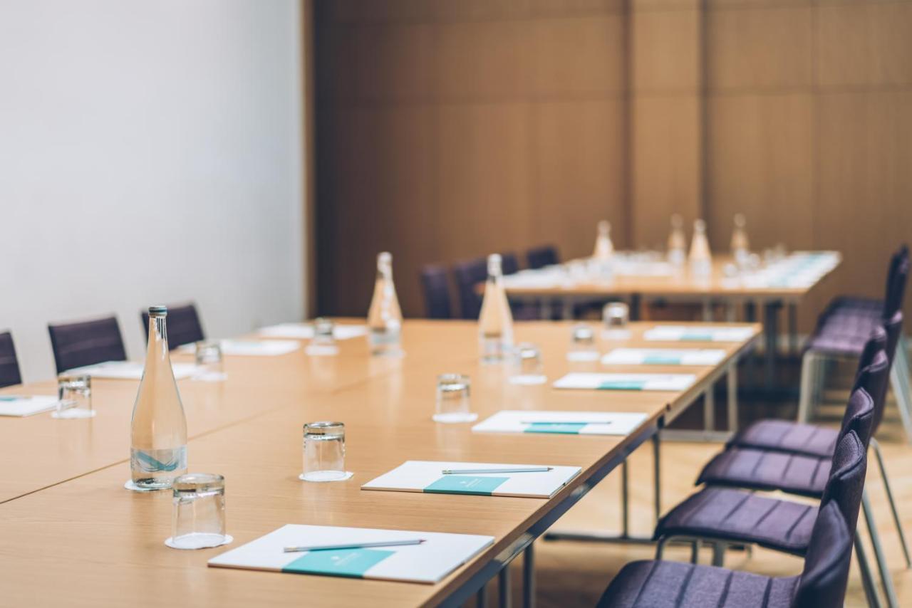 里斯本伊波罗之星精选酒店 Lisboa 外观 照片 A meeting room at the European University Barcelona